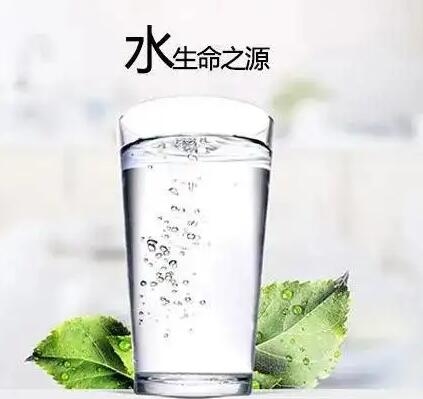 體(ti) 質辨識儀(yi) 生產(chan) 廠家提示中醫：從(cong) “飲水”分辨你身體(ti) 體(ti) 質